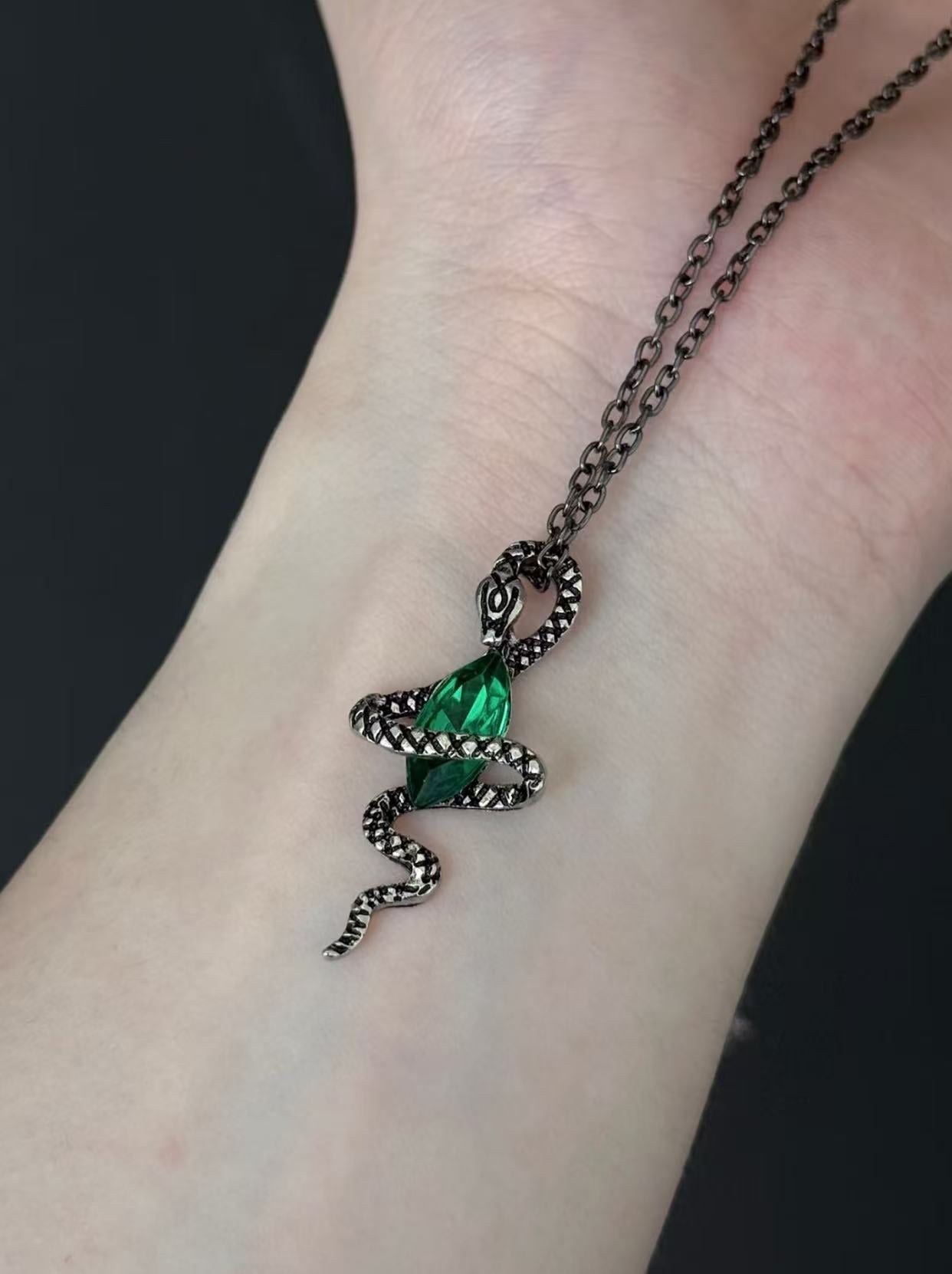 Biesy | Snake Bite